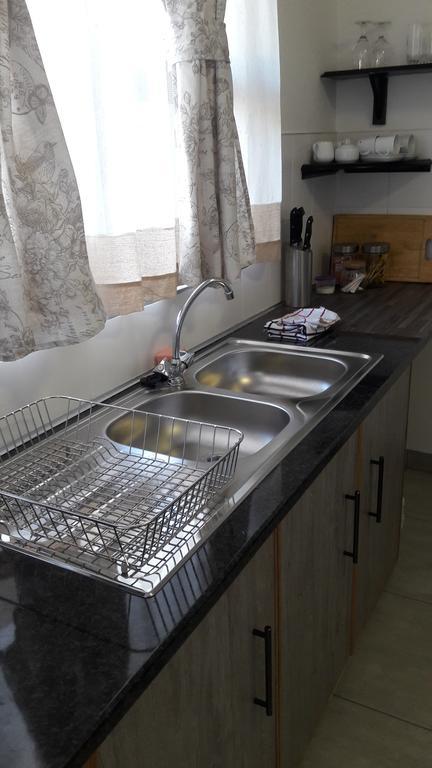 Self-Catering Studio, Unit 6 On Krupp Windhoek Bagian luar foto