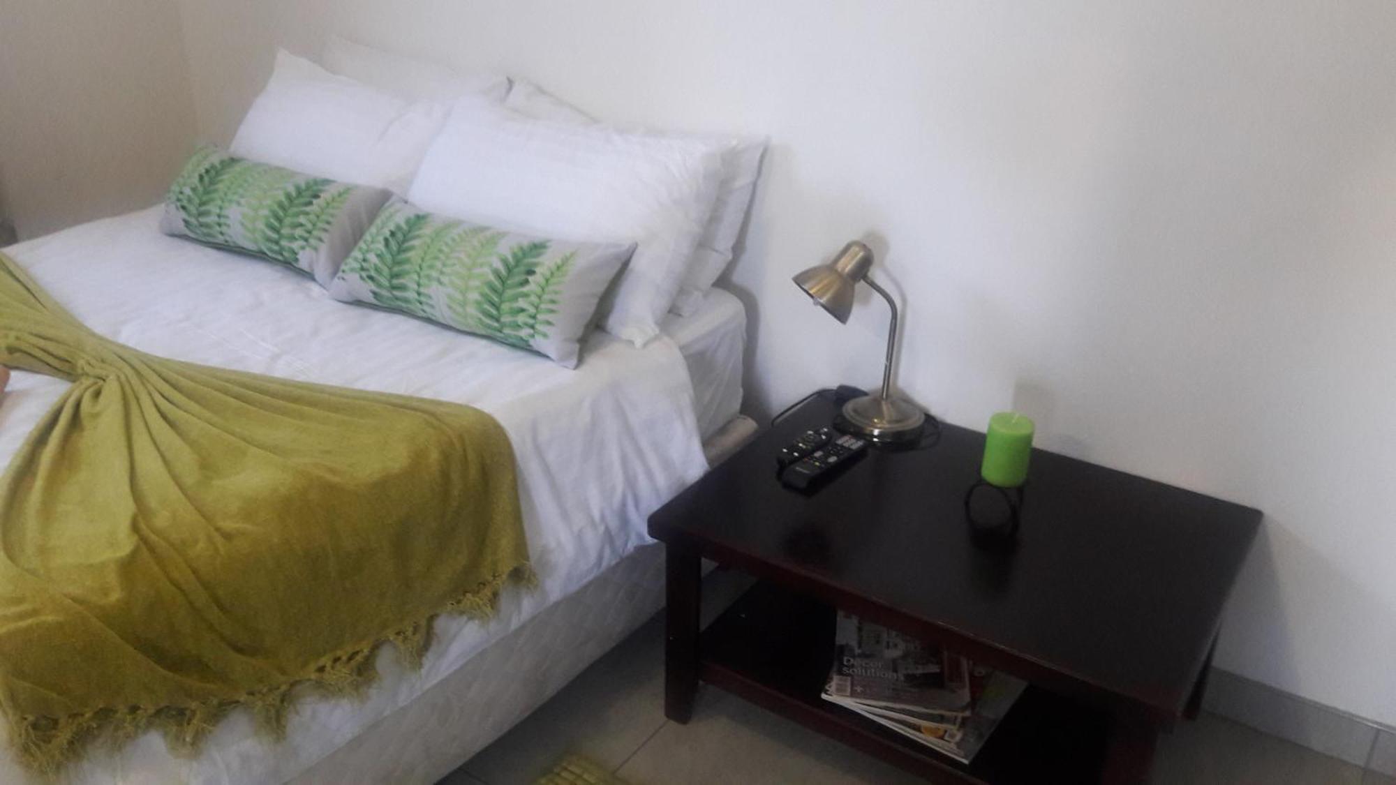 Self-Catering Studio, Unit 6 On Krupp Windhoek Bagian luar foto