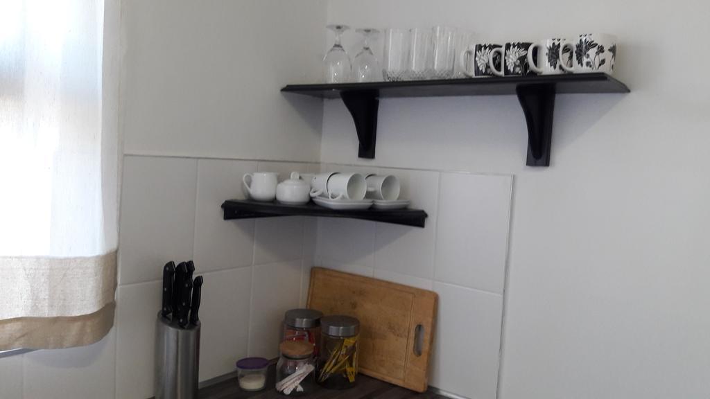 Self-Catering Studio, Unit 6 On Krupp Windhoek Bagian luar foto
