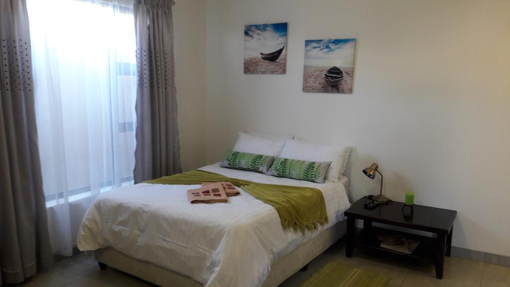 Self-Catering Studio, Unit 6 On Krupp Windhoek Bagian luar foto